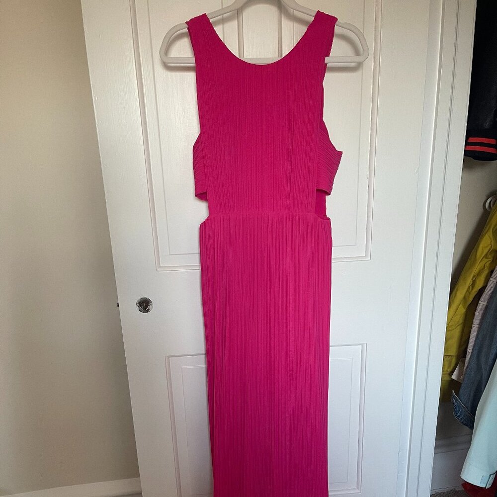 BCBGMAXAZRIA Long Evening Dress in Hot Pink